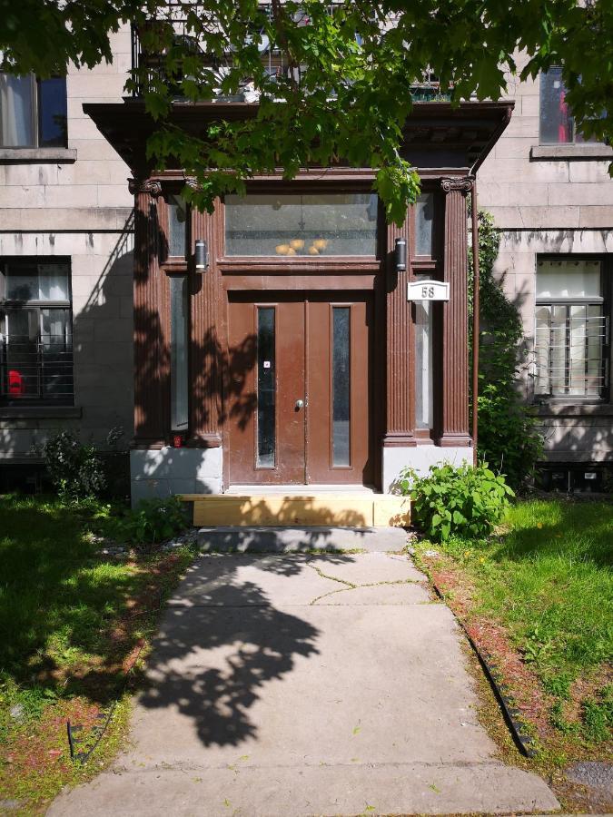 Room With King Bed In Shared 3 Bedroom Downtown Montreal Ngoại thất bức ảnh